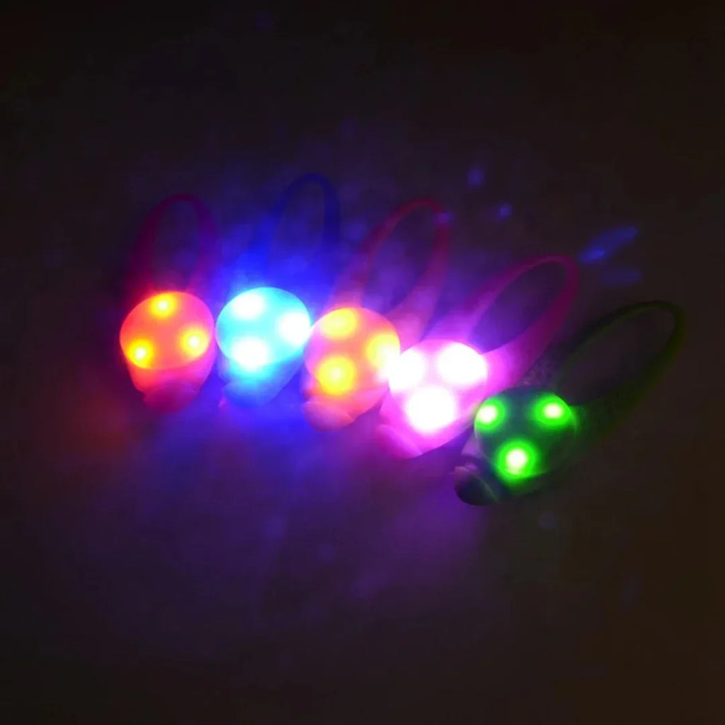 LED Silicone Knipperhanger Voor Huisdieren Verhoogde Zichtbaarheid Waterdicht Duurzaam Meerdere Knippermodi Voor Nachtveiligheid - Ruffy