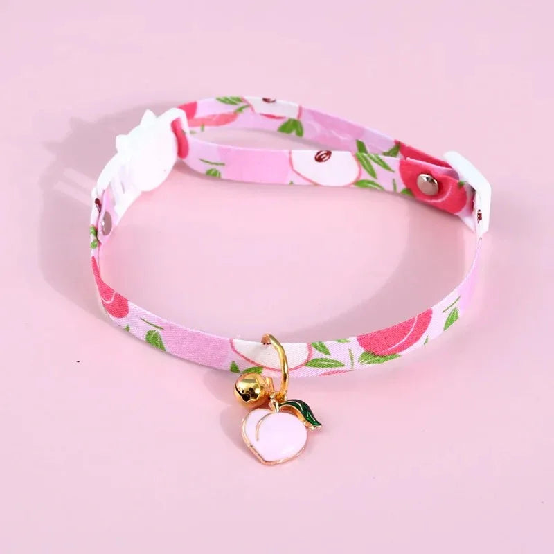 Verstelbare kattenhalsband met snelsluiting en ingebouwde bel – leuk en duurzaam fluwelen ontwerp - Ruffy
