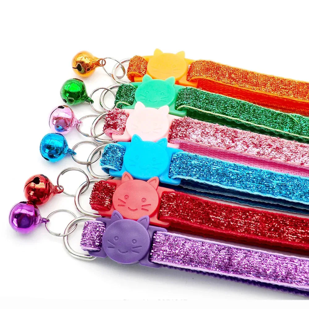 Verstelbare nylon huisdierhalsband met kattengezichtsknop en bel – voor kleine huisdieren - Ruffy