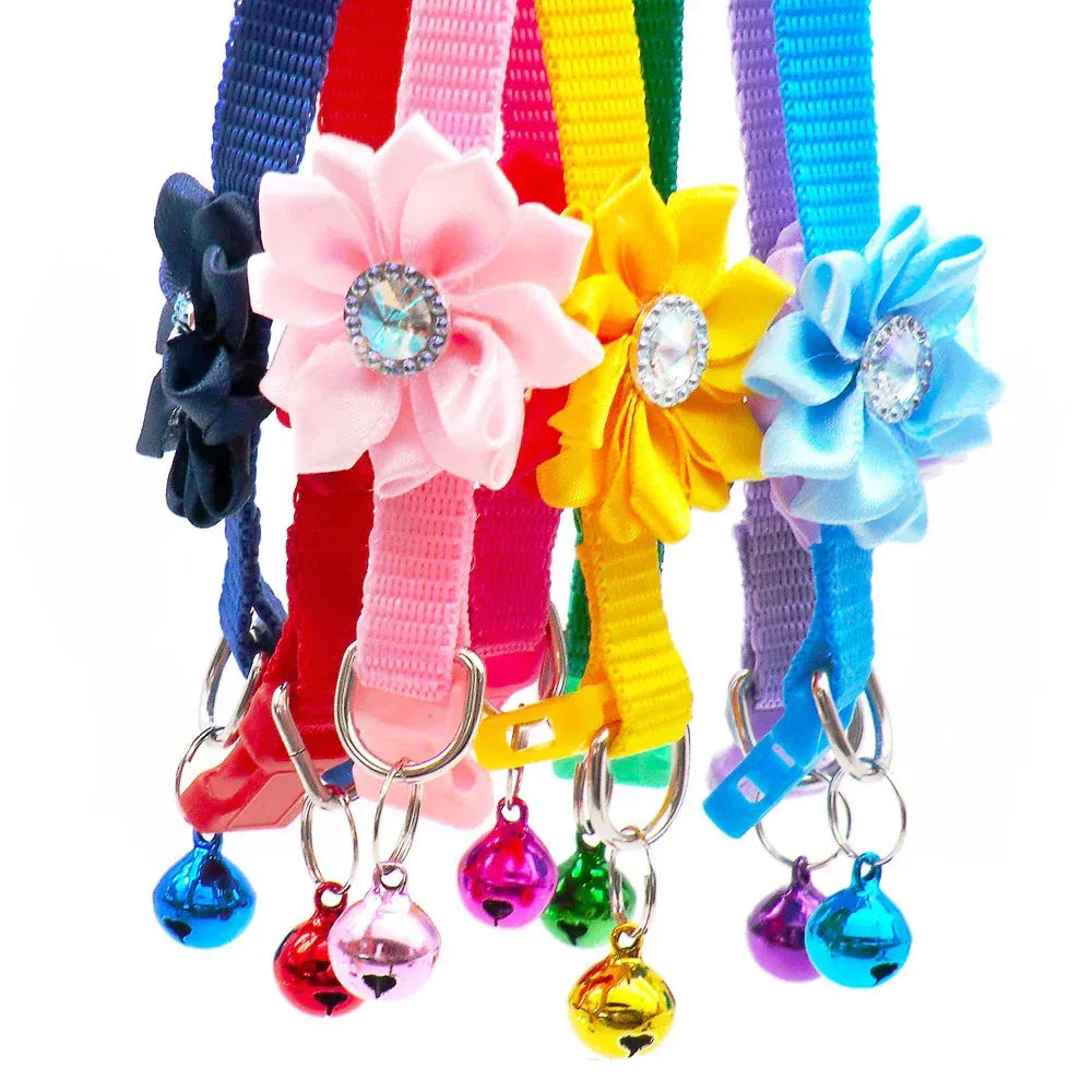 Wholesale 100 stuks verstelbare bloem halsband hond Puppy Tuig kat huisdier halsband release gesp schattig voor Puppy ketting met bel - Ruffy