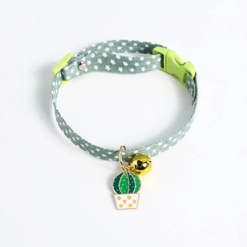 Verstelbare kattenhalsband met snelsluiting en ingebouwde bel – leuk en duurzaam fluwelen ontwerp - Ruffy