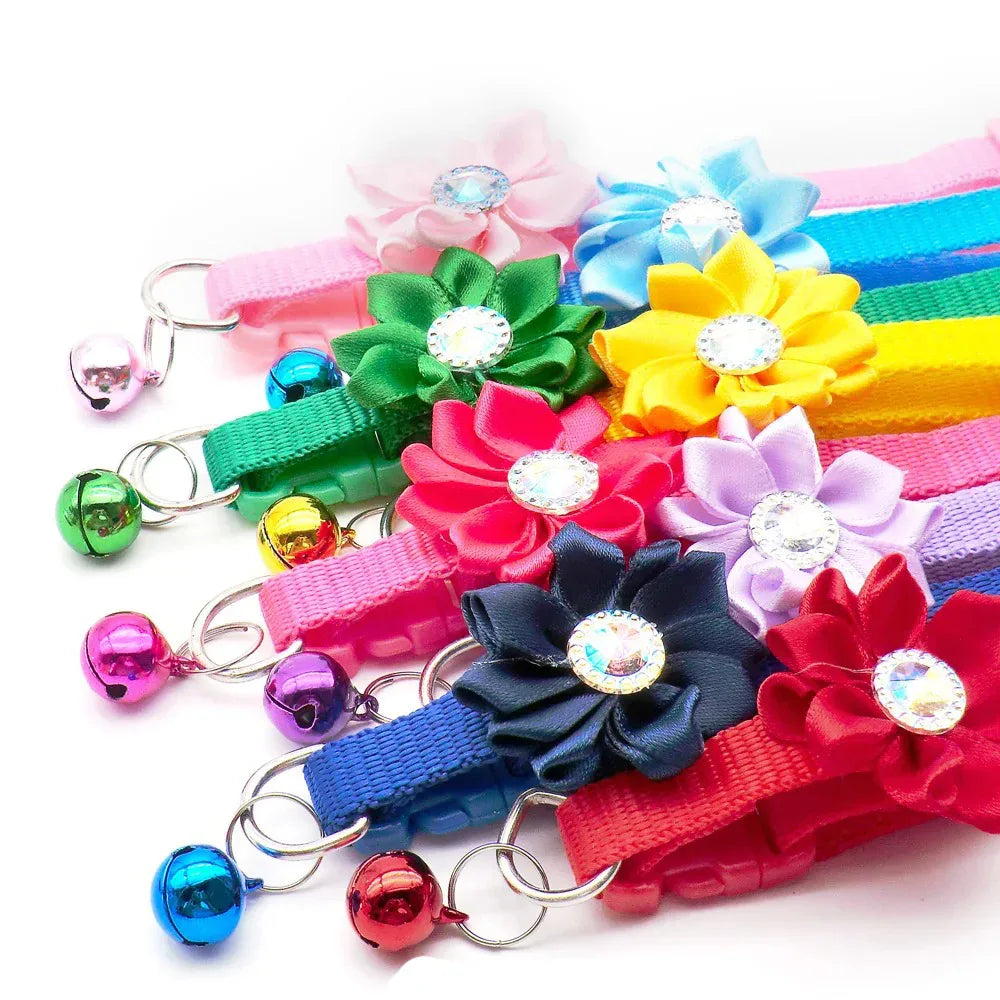 Wholesale 100 stuks verstelbare bloem halsband hond Puppy Tuig kat huisdier halsband release gesp schattig voor Puppy ketting met bel - Ruffy