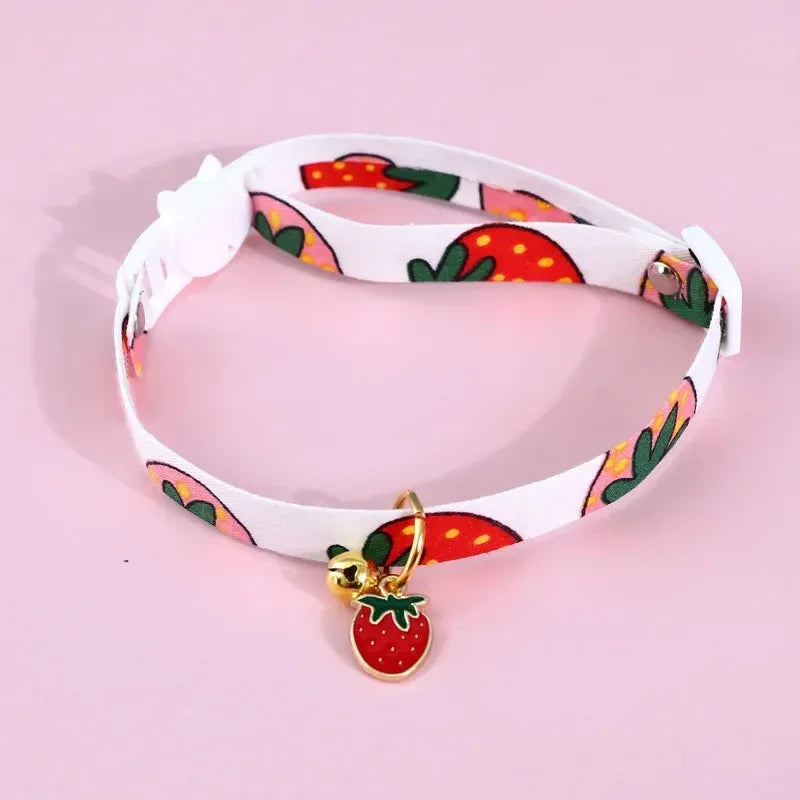 Verstelbare kattenhalsband met snelsluiting en ingebouwde bel – leuk en duurzaam fluwelen ontwerp - Ruffy