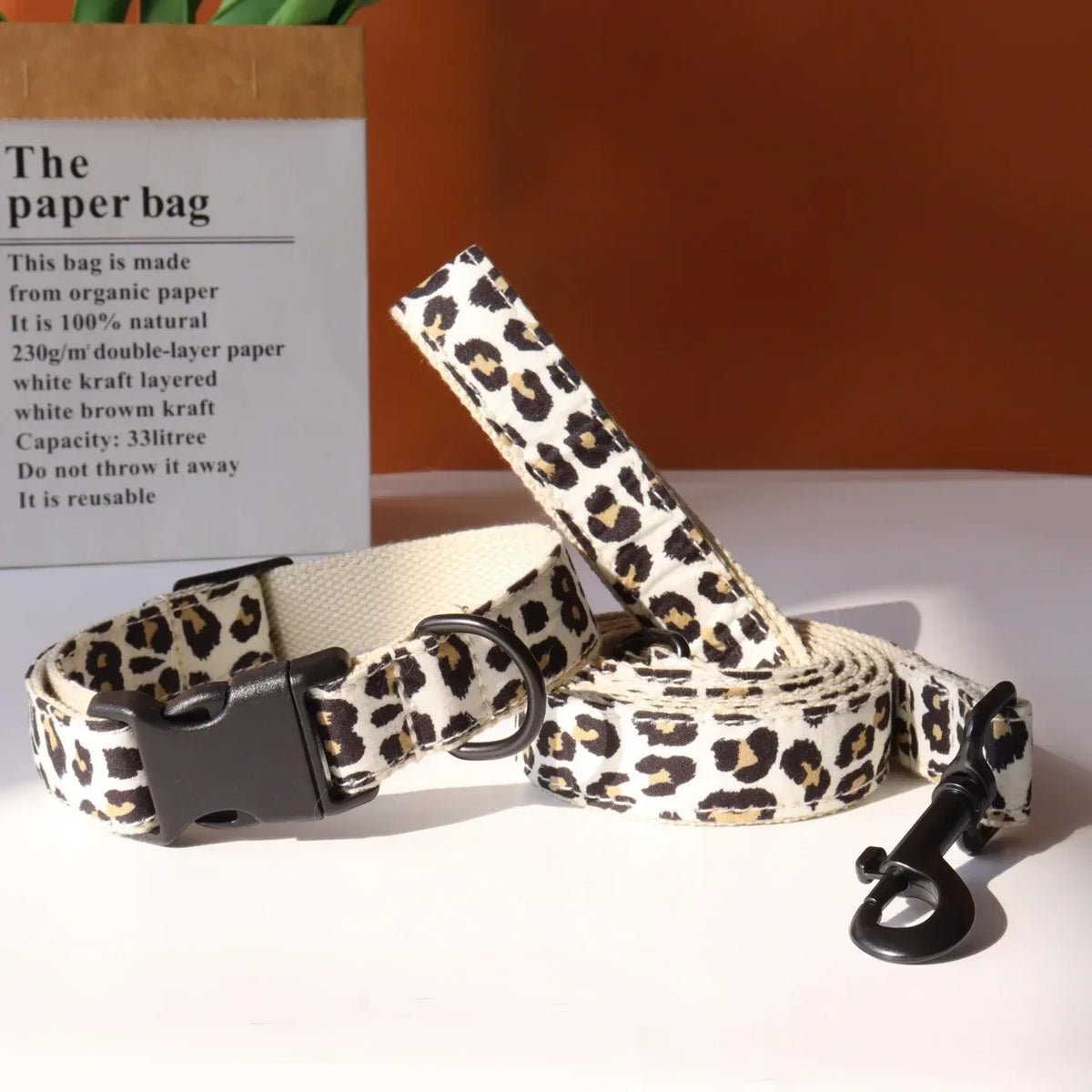 Gepersonaliseerde dierenhalsband met snelsluiting 100% katoen Duurzaam ontwerp met dierenprint - Ruffy